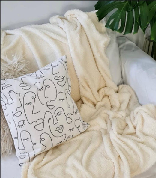 Manta Teddy Big Blanco – Pie de cama 2x1,5 mts | Tienda de Banquitos