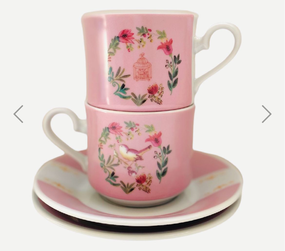 Taza de porcelana con platito floral - 3 cuotas sin interés
