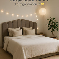 Respaldo de cama Angie de 2 metros en pana antimanchas gris, en stock con entrega inmediata
