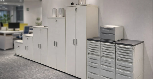 Sistema de módulos de guardado de Archivos Activos con archiveros y bibliotecas en una oficina
