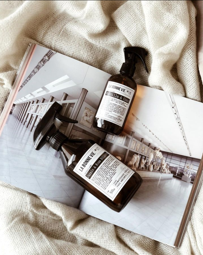 Fragancias La Bonne Vie Fragancias de ambiente Fragancias textiles Fragancias Florales Aroma para ambiente Difusor Velas Aceite aromatico Velas de soja Home Spray Home Diffuser Fragancias para aromatizar ambientes 