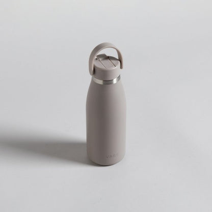 Botella termica de acero inoxidable colo gris descuento durante el HOTSALE2025