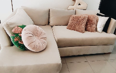 Esquinero Elton Beige Moderno Living