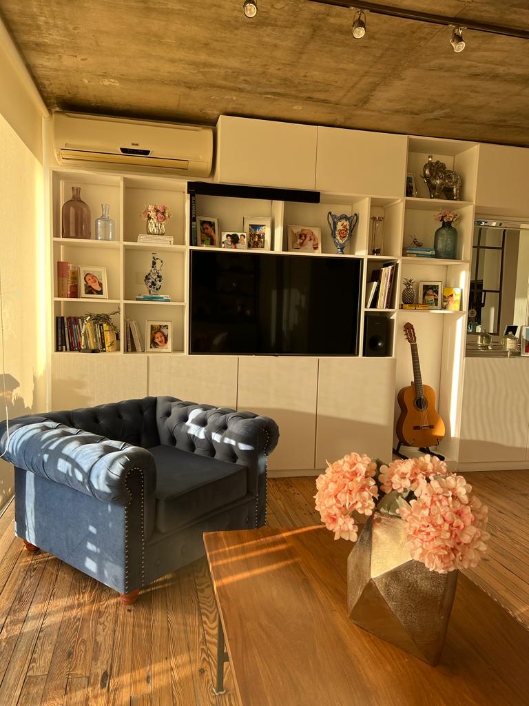  un living moderno, armonioso y lleno de estilo, que superó todas las expectativas.