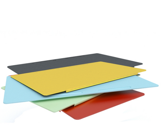 Fabricados con polímeros flexibles y con borde frontal curvado para una mejor adaptación al escritorio.