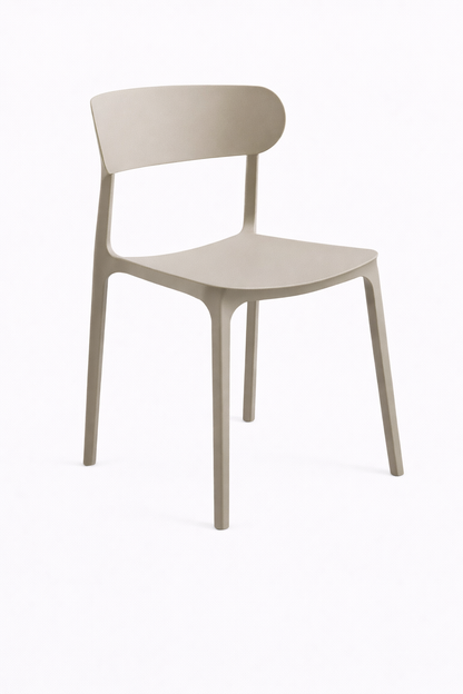 Silla fija plástica Dora de diseño moderno con respaldo ergonómico y estructura resistente, ideal para comedor o sala de reunión.