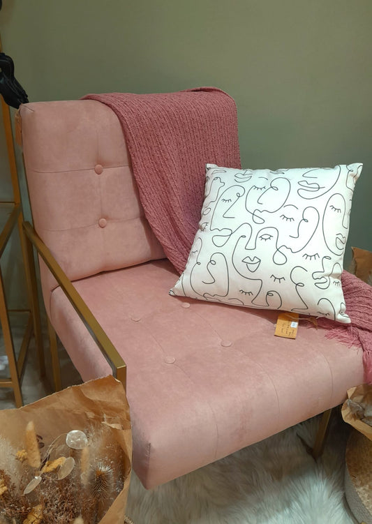 Sillón Clara – diseño compacto con estilo