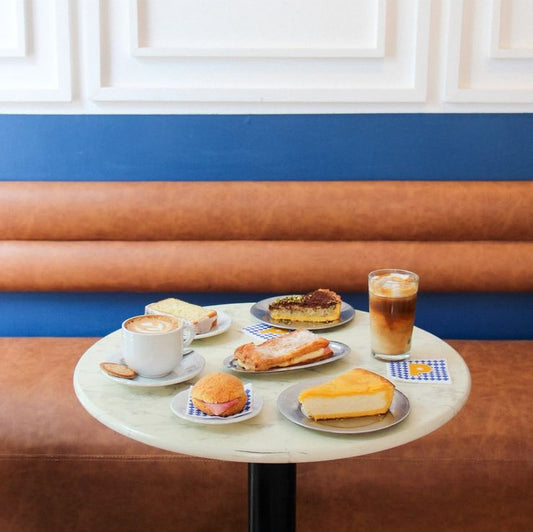 Proyecto integral de mobiliario gastronómico para Café Polvorín