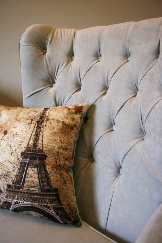 Sillón Esmeralda Gris Claro | Sillón Clásico de Diseño