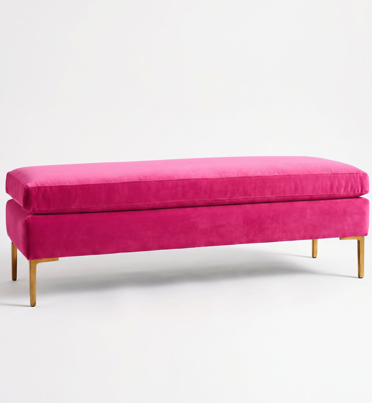 Banqueta Unique en pana antimanchas color Chicle, con base y asiento en dos niveles y patas doradas, imagen ilustrativa - Tienda de Banquitos