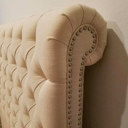 Respaldo de cama Chesterfield capitoné en crema – Tienda de Banquitos