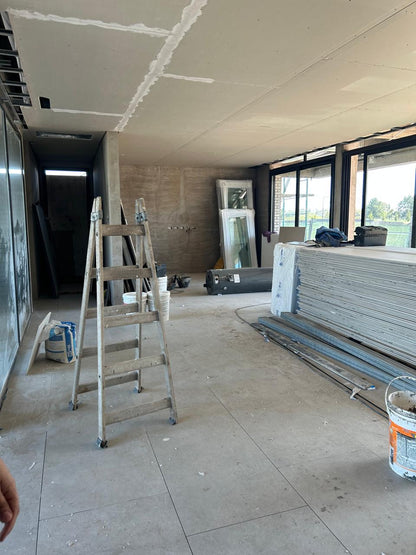 Cimientos y estructura del Club House del Country Área 60 en etapa de obra