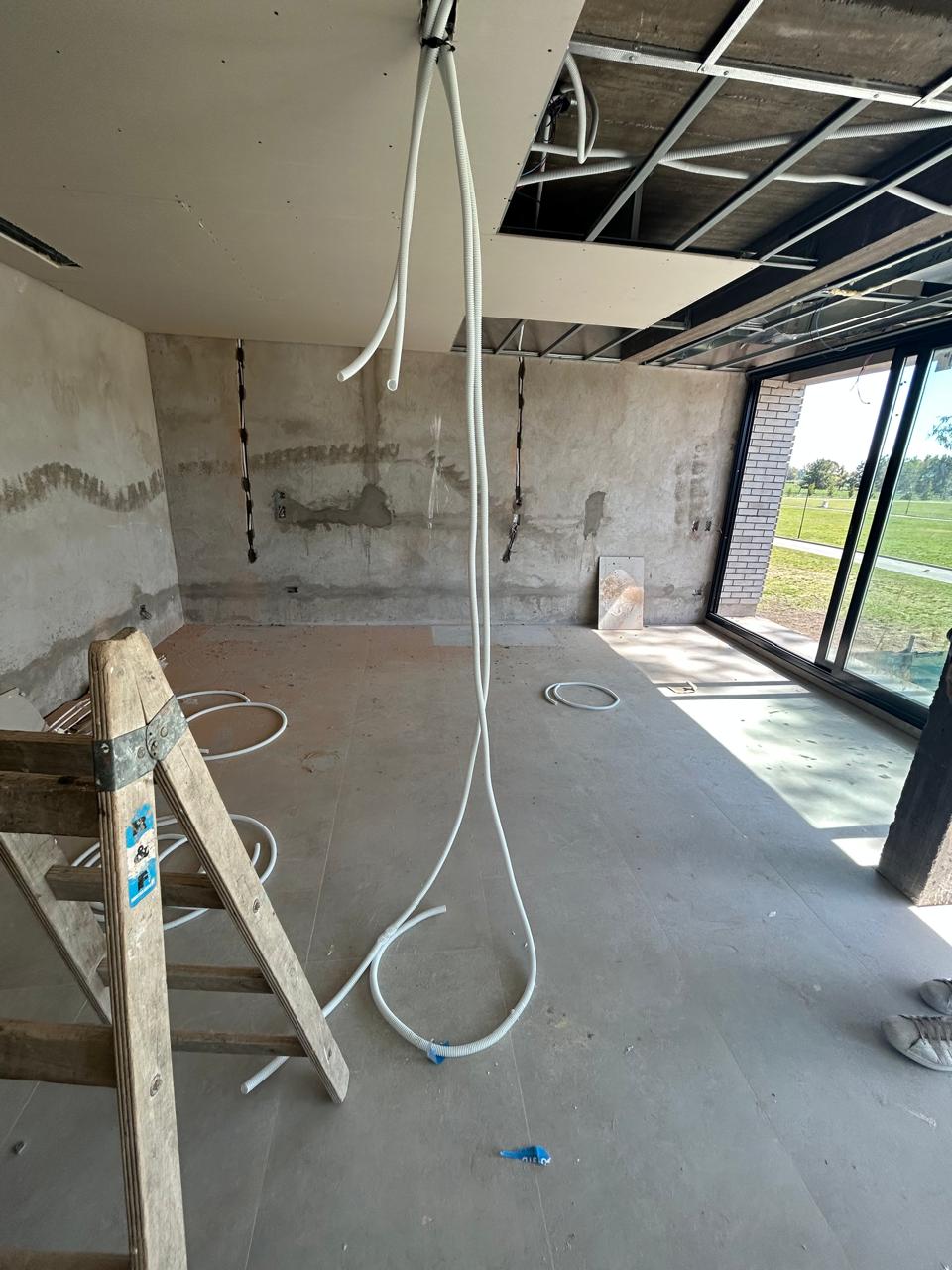 Trabajos de estructura en el Club House del Country Área 60