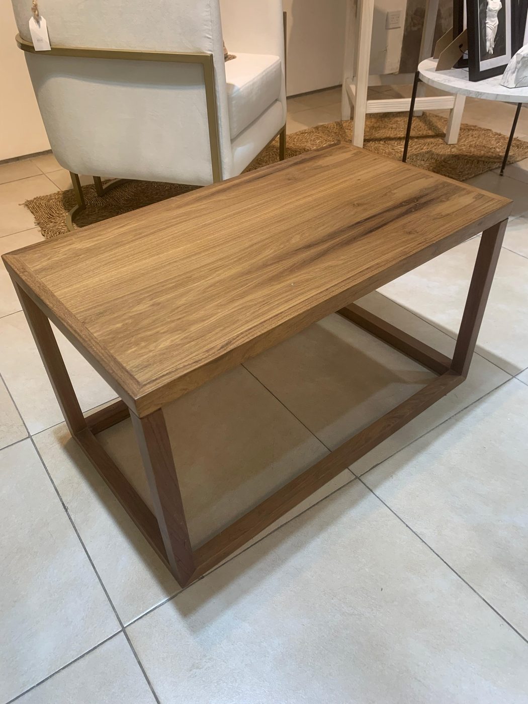 Mesa Raíz de madera de petiribí de 80 x 45 cm, en stock con entrega inmediata