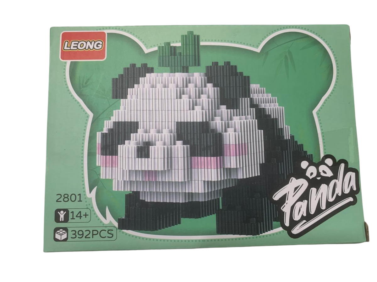 Panda Family DIY - detalle del panda en miniatura armado