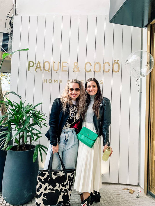 Frente de un local de Paque & Cocö, con su cartel, en la visita de Tienda de Banquitos