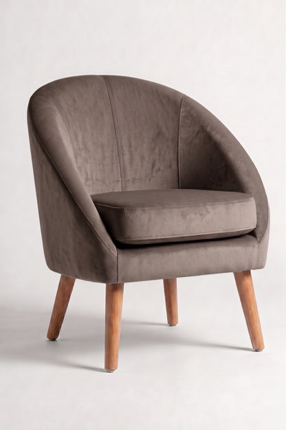Sillón de un cuerpo Paris color Stone en pana antimanchas importada, forma redonda y compacta con apoyabrazos integrados — que no ocupe mucho lugar en el living. Hecho a medida por Tienda de Banquitos.