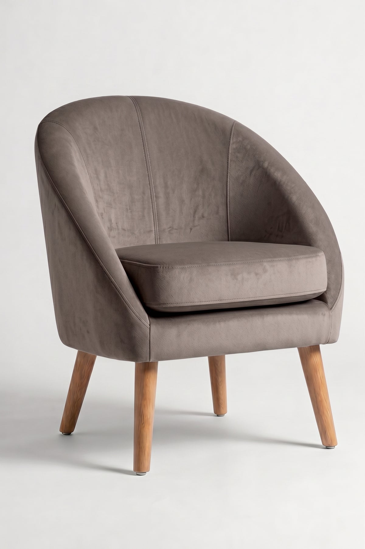 Sillón de un cuerpo Paris color Visón en pana antimanchas importada, forma redonda y compacta con apoyabrazos integrados — ideal para un living compacto. Hecho a medida por Tienda de Banquitos.