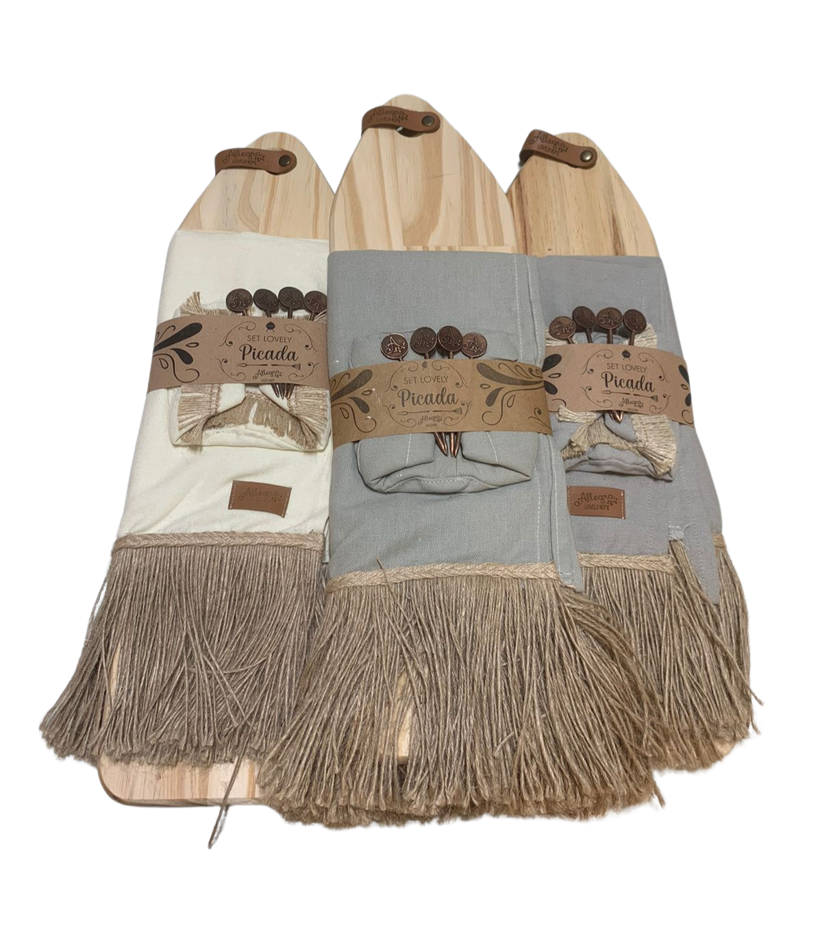 Set de picada clásica con tabla de madera y 4 pinchos - vista principal