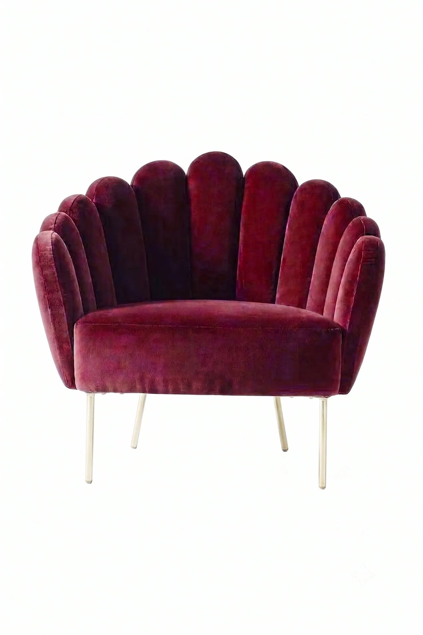 Sillón de un cuerpo modelo Angie en color bordo, diseño con respaldo acanalado tipo abanico y patas de metal doradas, fabricado a medida por Tienda de Banquitos