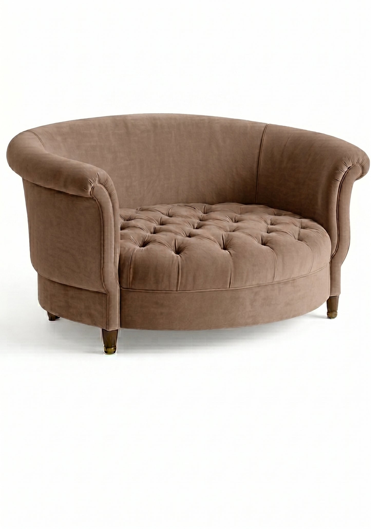 Sillón Brigitte redondo de Tienda de Banquitos tapizado en color visón, con respaldo curvo envolvente y asiento capitoné