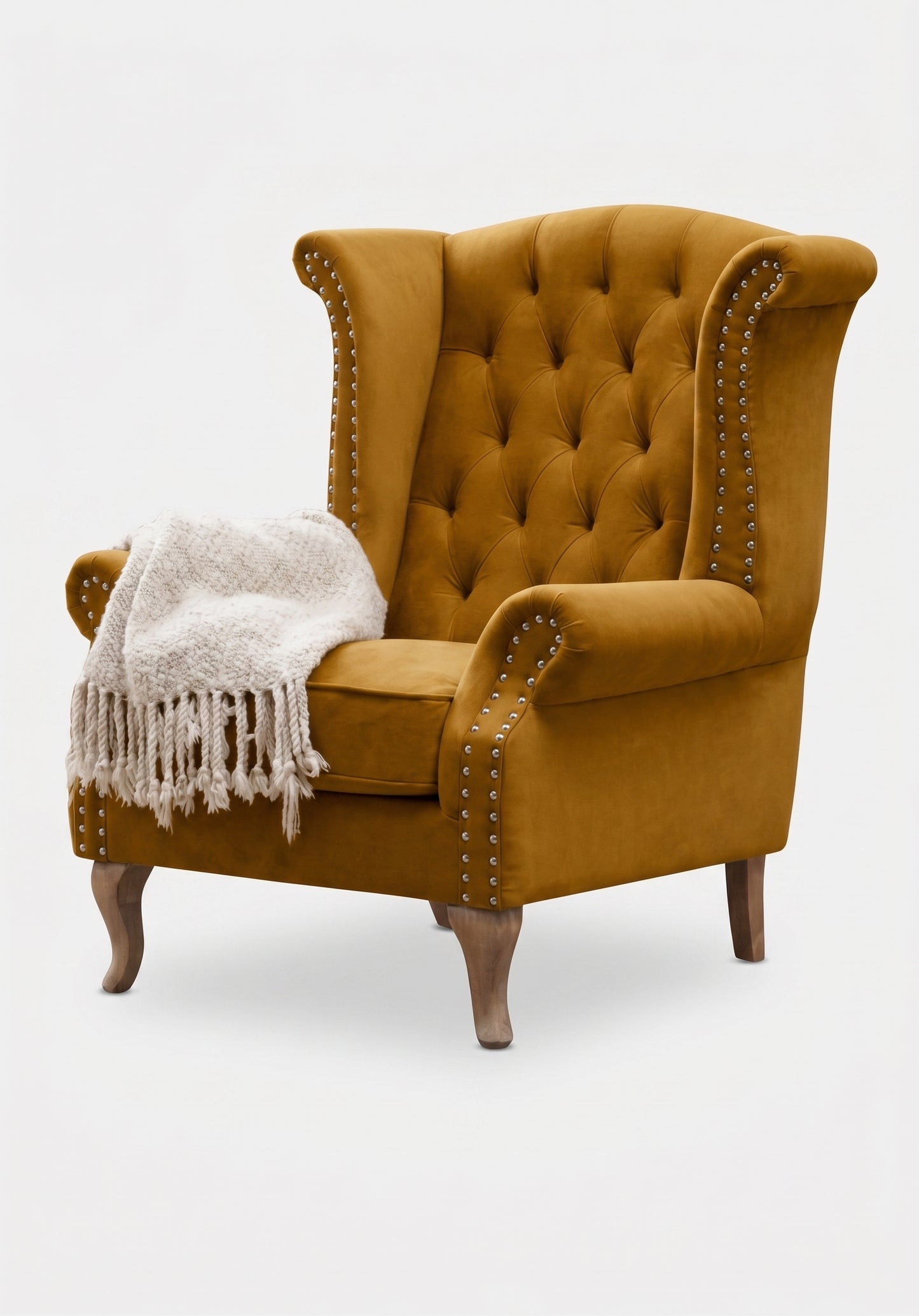 Sillón Elepant Berger de un cuerpo tapizado en pana antimanchas color oro, respaldo capitoné alto y orejas curvas – Tienda de Banquitos