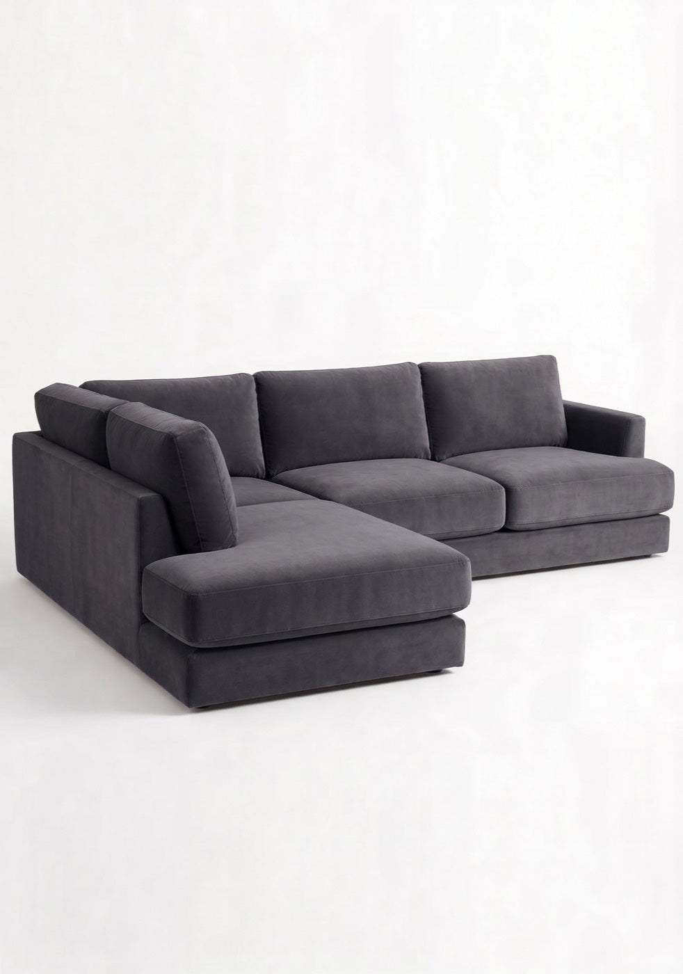 Sillón esquinero Elton tapizado en pana antimanchas color Grafito, sofá en L con chaise longue