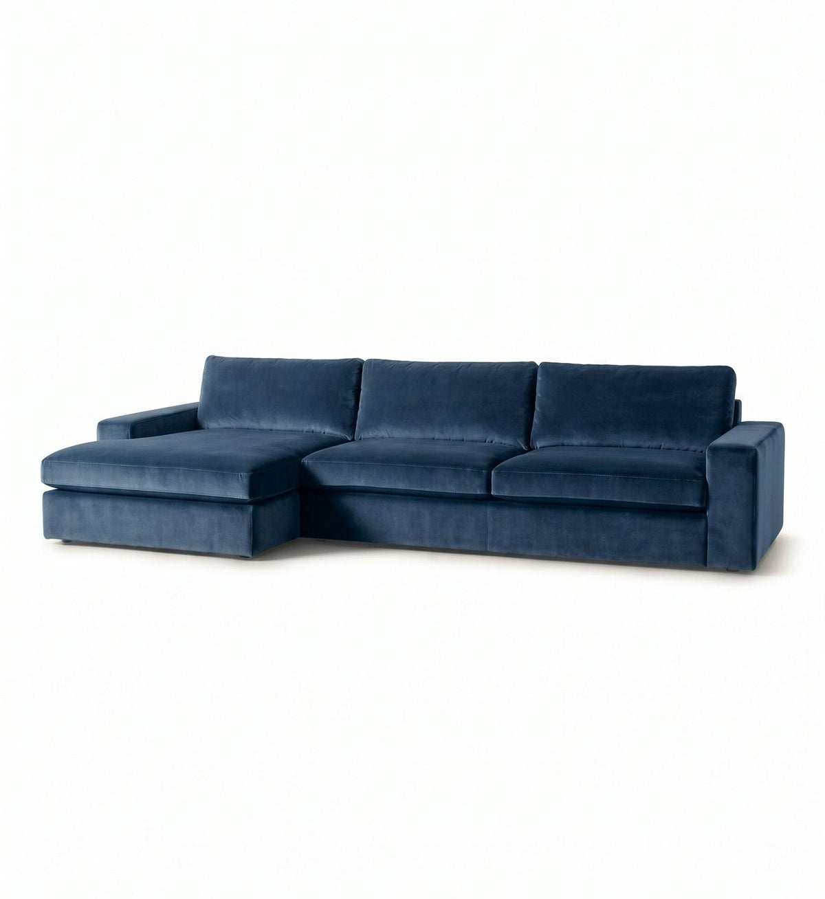 Sillón esquinero Victoria en pana antimanchas Azul, forma en L con chaise, brazos rectos y almohadones grandes
