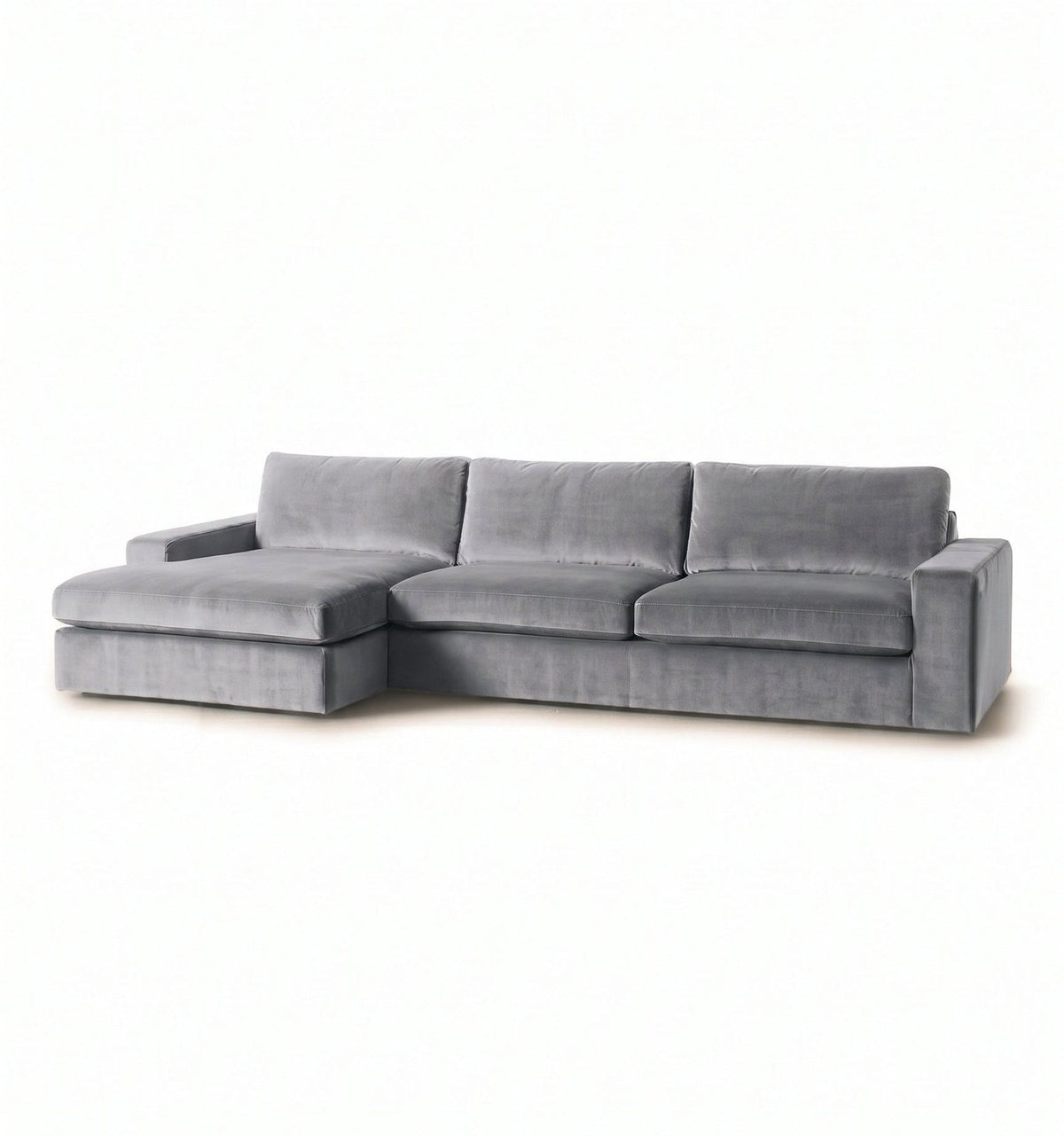 Sillón esquinero Victoria en pana antimanchas Plata, forma en L con chaise, brazos rectos y almohadones grandes