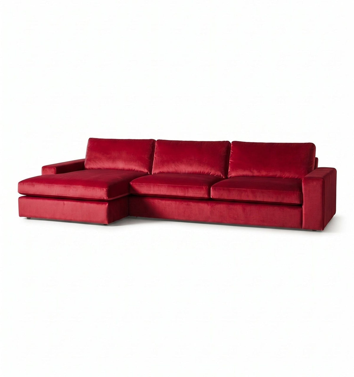 Sillón esquinero Victoria en pana antimanchas Rojo, forma en L con chaise, brazos rectos y almohadones grandes