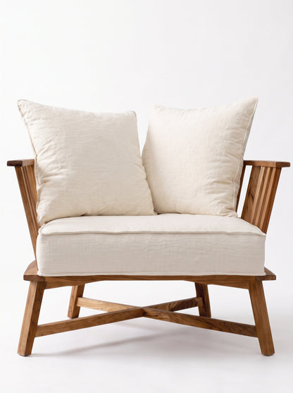Sillón Gervasoni de un cuerpo con almohadones de tussor Off White y listones de madera clara, imagen ilustrativa