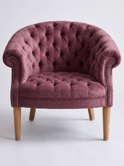 Sillón Nairobi de un cuerpo en pana antimanchas Obispo, capitoné redondeado con tachas y patas de madera