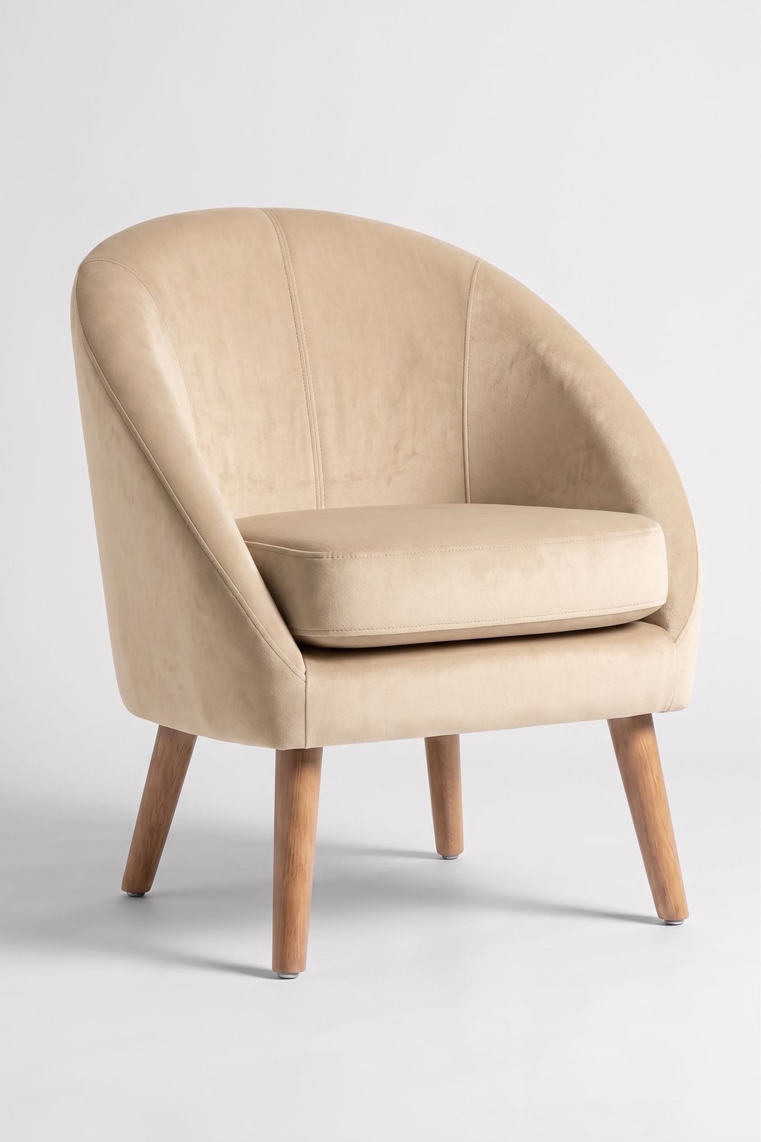 Sillón de un cuerpo Paris color Vainilla en pana antimanchas importada, forma redonda y compacta con apoyabrazos integrados