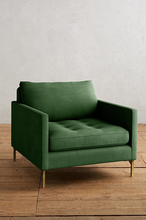 Sillón Ristretto Línea TDB verde, con asiento capitoné y patas doradas
