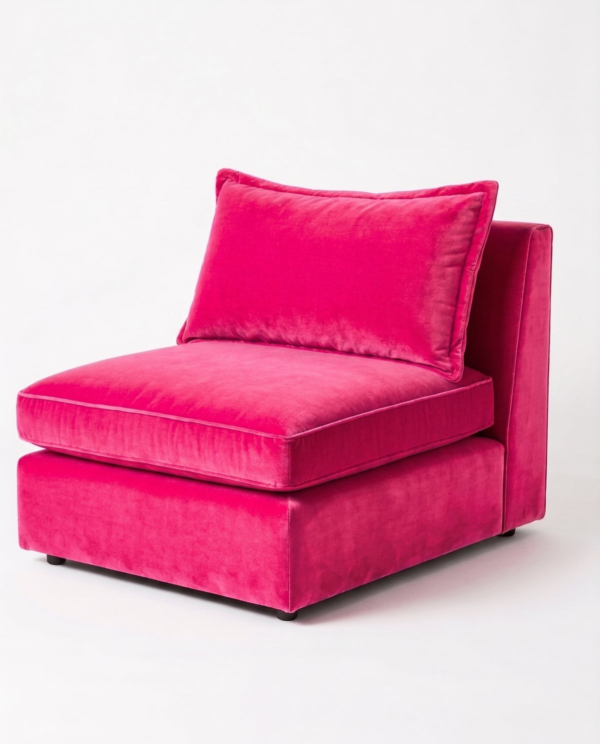 Sillón Thomas de un cuerpo en pana antimanchas color chicle, sin apoyabrazos, asiento ancho con almohadón de respaldo suelto — Tienda de Banquitos
