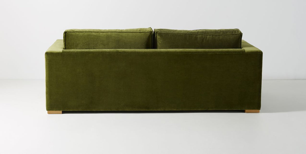 Sofá Richard 2 o 3 cuerpos tapizado en velvet verde oliva, vista posterior - Tienda de Banquitos