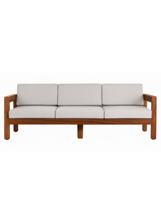 Sofá Verona de Exterior de tres cuerpos tapizado en crema, con estructura de madera tratada para exterior, foto de producto - Tienda de Banquitos