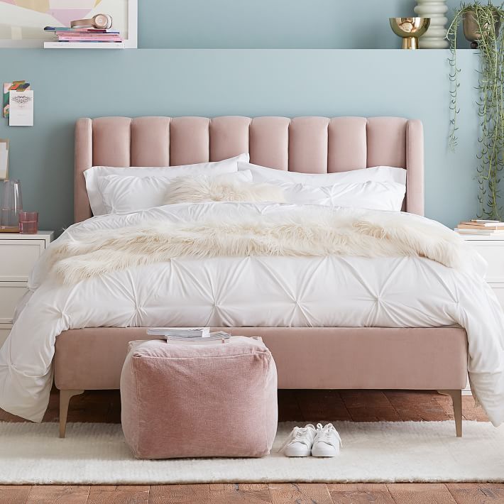 Respaldo con orejas Alpes con paneles verticales. Diseño moderno y elegante. Ideal para cuartos sofisticados.