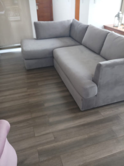 Casa en Carlos Tejedor – Ambientación residencial completa con tapizados TDB