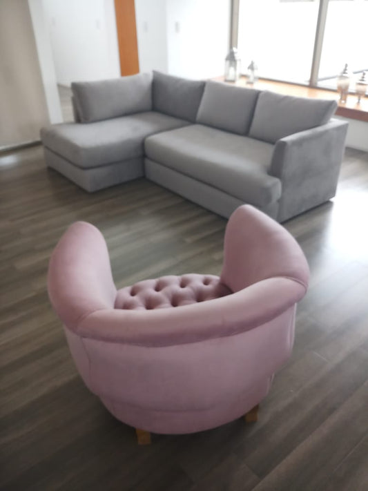 Casa en Carlos Tejedor – Proyecto de interiorismo con muebles tapizados a medida por Tienda de Banquitos